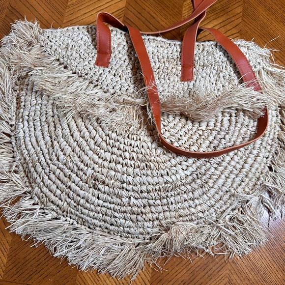 Straw Fringe Moon Tote - Picture 15 of 16